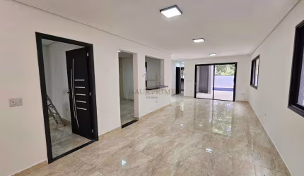 Casa de Condomínio para venda e aluguel em Chácara Roselândia de 248.00m² com 3 Quartos, 1 Suite e 2 Garagens