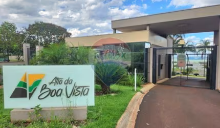 Terreno para venda em Cravinhos de 287.54m² com 4 Garagens