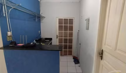 Prédio Comercial para venda em São Vicente de 130.00m²