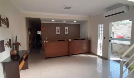 Prédio Comercial para venda em Vila Mendonça de 268.00m² com 2 Garagens