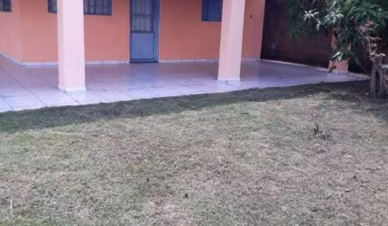 Casa para alugar em Brotas de 900.00m² com 4 Quartos e 2 Garagens