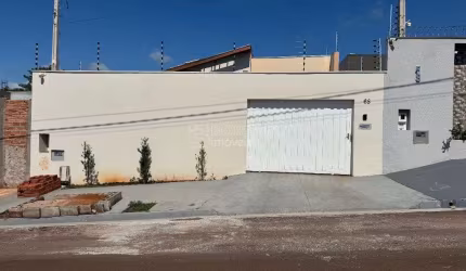 Casa para venda em Residencial Ravena de 120.00m² com 2 Quartos, 1 Suite e 2 Garagens