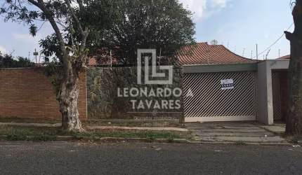 Casa para venda em Jardim Lago de 198.00m² com 3 Quartos, 1 Suite e 3 Garagens
