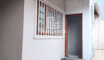 Casa para venda em Saúde de 207.00m² com 3 Quartos, 1 Suite e 3 Garagens