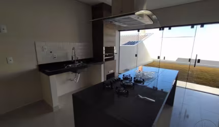 Casa para venda em Residencial Ouro Verde de 180.00m² com 3 Quartos, 1 Suite e 2 Garagens
