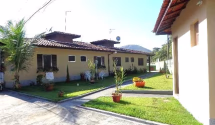 Casa para alugar em Martim De Sa de 56.00m² com 2 Quartos e 1 Garagem