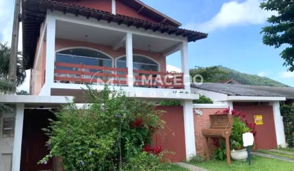 Casa para venda em Condominio Lagoinha de 352.00m² com 5 Quartos, 3 Suites e 4 Garagens