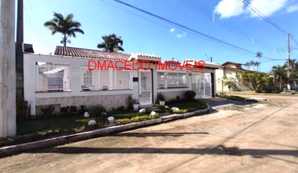 Casa para venda em Praia Da Lagoinha de 297.00m² com 3 Quartos, 1 Suite e 3 Garagens