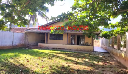Casa para venda em Praia Maranduba de 412.00m² com 3 Quartos, 1 Suite e 6 Garagens