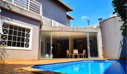 Casa para venda em Ribeirânia de 456.01m² com 5 Quartos, 2 Suites e 4 Garagens