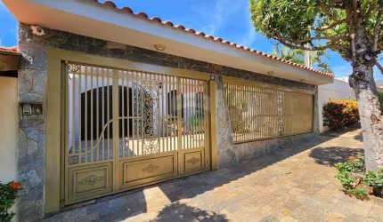 Casa para venda em Jardim São Luiz de 232.19m² com 3 Quartos, 1 Suite e 2 Garagens
