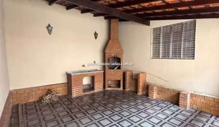 Sobrado para alugar em Jardim Batalha de 360.00m² com 4 Quartos, 2 Suites e 4 Garagens