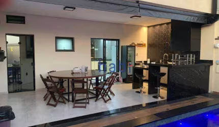 Casa de Condomínio para venda e aluguel em Horto Florestal Villagio de 202.00m² com 3 Quartos, 1 Suite e 2 Garagens