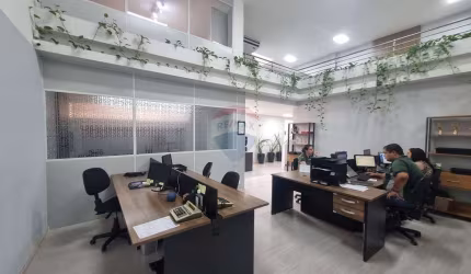 Sala Comercial para alugar em Centro de 171.00m²