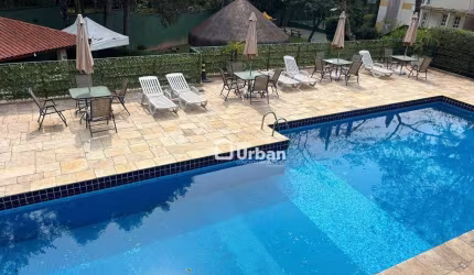 Casa de Condomínio para venda em Granja Viana de 180.00m² com 3 Quartos, 1 Suite e 4 Garagens