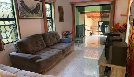 Casa para venda em Vila Santa Eliza de 200.00m² com 3 Quartos, 2 Suites e 1 Garagem