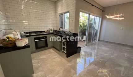 Sobrado para venda em Jardim Grande Aliança de 145.00m² com 3 Quartos, 3 Suites e 2 Garagens