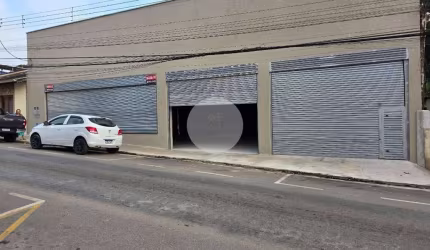 Sala Comercial para alugar em Centro de 380.00m² com 7 Garagens
