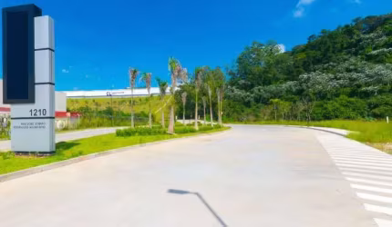 Galpão / Depósito / Armazém para alugar em Água Espraiada de 2649.00m² com 8 Garagens
