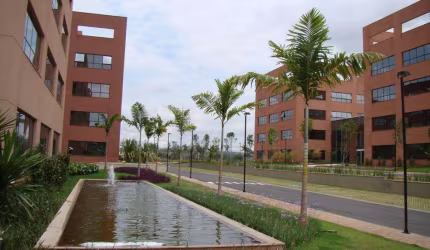 Sala Comercial para alugar em Parque Dos Resedás de 129.00m² com 4 Garagens