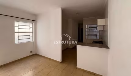 Casa para alugar em Centro de 90.00m² com 3 Quartos, 1 Suite e 1 Garagem