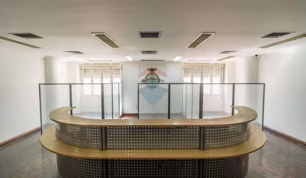 Sala Comercial para venda em Centro de 308.00m²