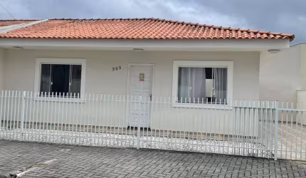 Casa de Condomínio para venda em Quississana de 51.00m² com 2 Quartos