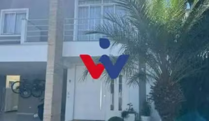 Casa para venda em Pinheirinho de 261.00m² com 4 Quartos, 1 Suite e 2 Garagens