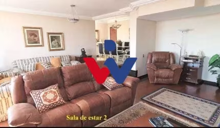 Apartamento para venda em Bigorrilho de 250.00m² com 4 Quartos, 2 Suites e 2 Garagens