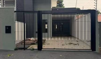 Casa para venda em Parque Tarumã de 70.00m² com 3 Quartos e 2 Garagens