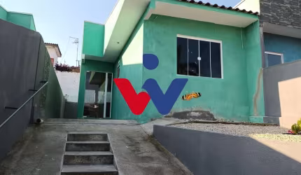 Casa para venda em Iguaçu de 43.00m² com 2 Quartos e 1 Garagem