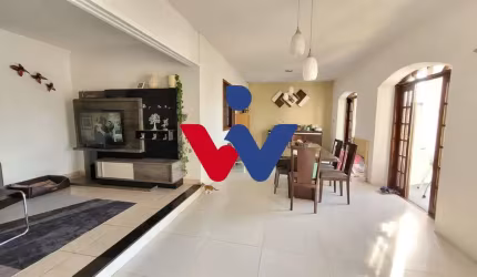 Casa para venda em Portão de 295.00m² com 4 Quartos, 1 Suite e 3 Garagens