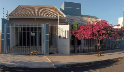Casa para venda em Residencial São José Iii de 130.00m² com 3 Quartos, 1 Suite e 2 Garagens