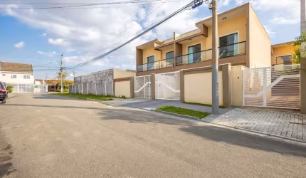Sobrado para venda em Cajuru de 115.00m² com 3 Quartos e 1 Suite