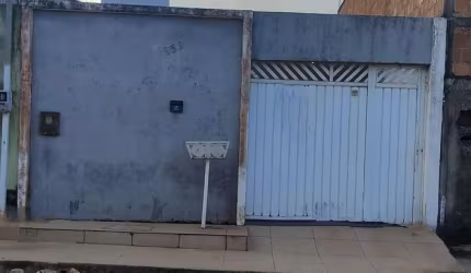 Casa para venda em Santa Maria de 136.00m² com 2 Quartos e 2 Garagens