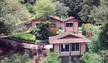 Casa para venda em Moinho Velho de 439.11m² com 4 Quartos, 4 Suites e 7 Garagens