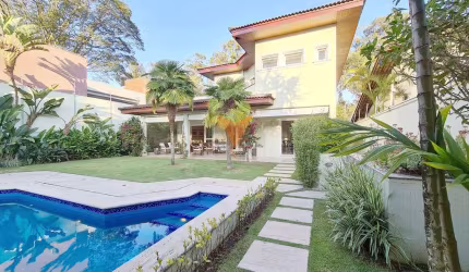 Casa para venda em Jardim Dos Estados de 900.00m² com 4 Quartos, 4 Suites e 10 Garagens