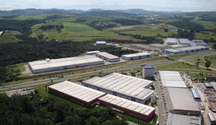 Galpão / Depósito / Armazém para alugar em Vila Salles de 2665.00m² com 12 Garagens
