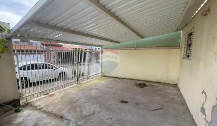 Casa para alugar em Vila Santo Antônio de 119.00m² com 3 Quartos, 1 Suite e 2 Garagens