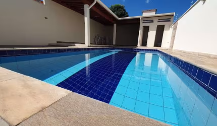 Casa para venda em Santa Terezinha de 72.00m² com 1 Quarto e 4 Garagens