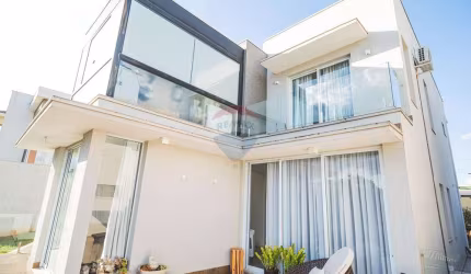 Casa para venda em Condomínio Vale Das Águas de 280.00m² com 3 Quartos, 3 Suites e 4 Garagens