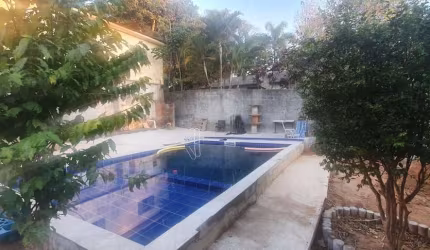 Chácara para venda em Água Doce de 343.00m² com 7 Quartos e 3 Garagens