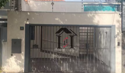 Casa para venda em Centro de 157.00m² com 3 Quartos e 2 Garagens
