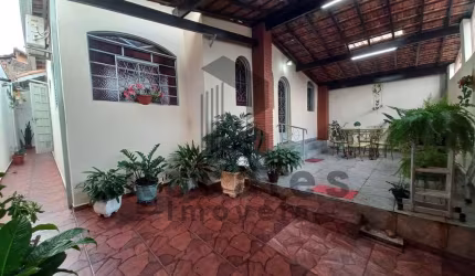 Casa para venda em Dona Edith Campos Fávero de 128.00m² com 2 Quartos e 1 Garagem