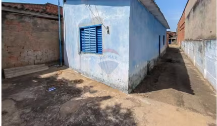 Terreno para venda em Parque Industrial de 102.80m²