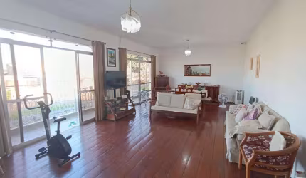 Casa para venda em Parque Brasil 500 de 407.98m² com 6 Quartos, 3 Suites e 7 Garagens