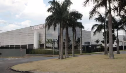 Galpão / Depósito / Armazém para alugar em Loteamento Reserva Ermida de 3354.00m²