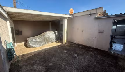Casa para venda em Balbo de 48.00m² com 2 Quartos e 2 Garagens