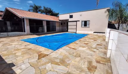 Casa para venda em Grande Parque Residencial de 300.00m² com 2 Quartos e 4 Garagens
