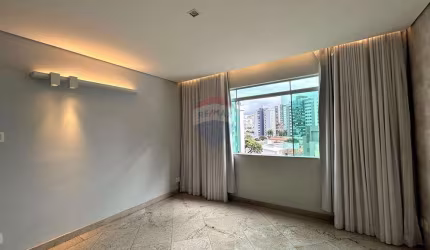 Apartamento para alugar em São José de 100.00m² com 3 Quartos, 1 Suite e 1 Garagem